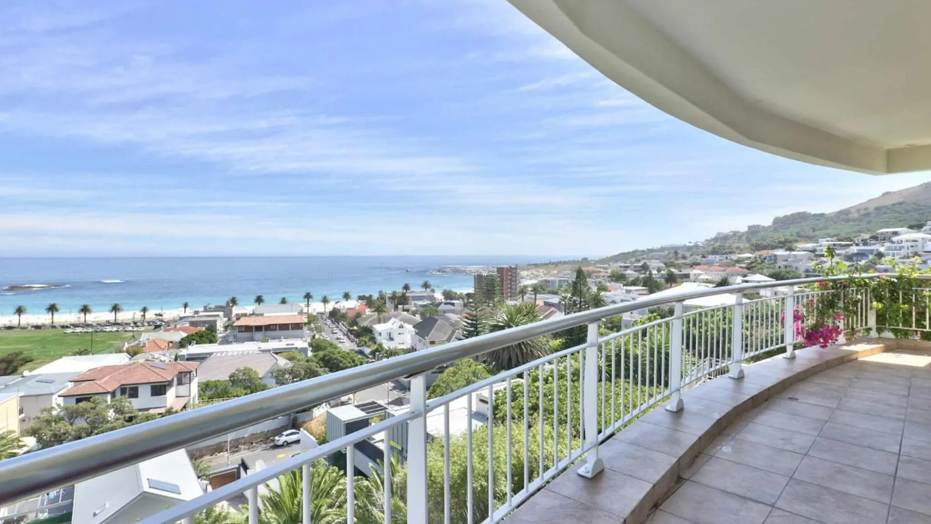 Camps Bay Home W Pool Garden Sea View Tree Villa Cape Town 0*,  South Africa
