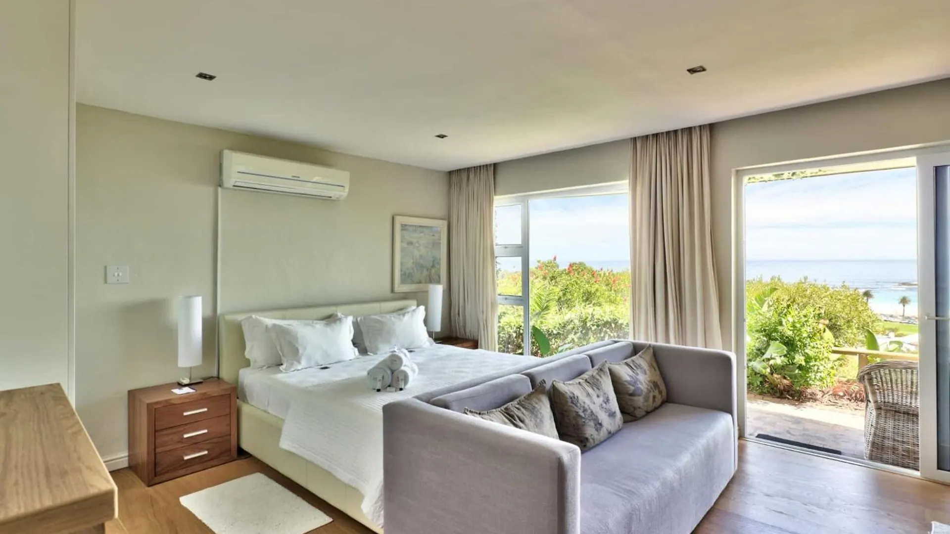 Camps Bay Home W Pool Garden Sea View Tree Villa Cape Town South Africa
