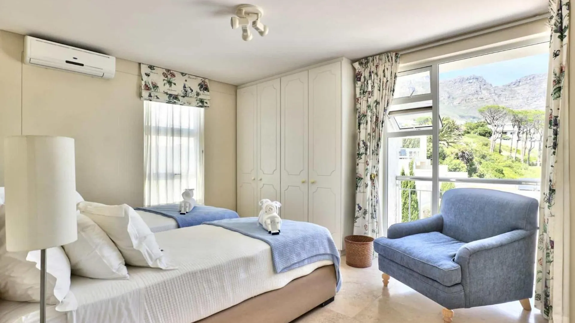 Camps Bay Home W Pool Garden Sea View Tree Villa Cape Town