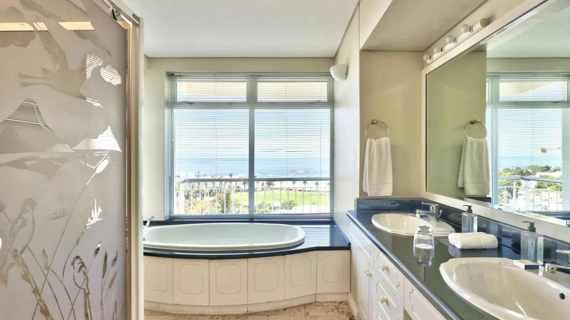 Camps Bay Home W Pool Garden Sea View Tree Villa Cape Town