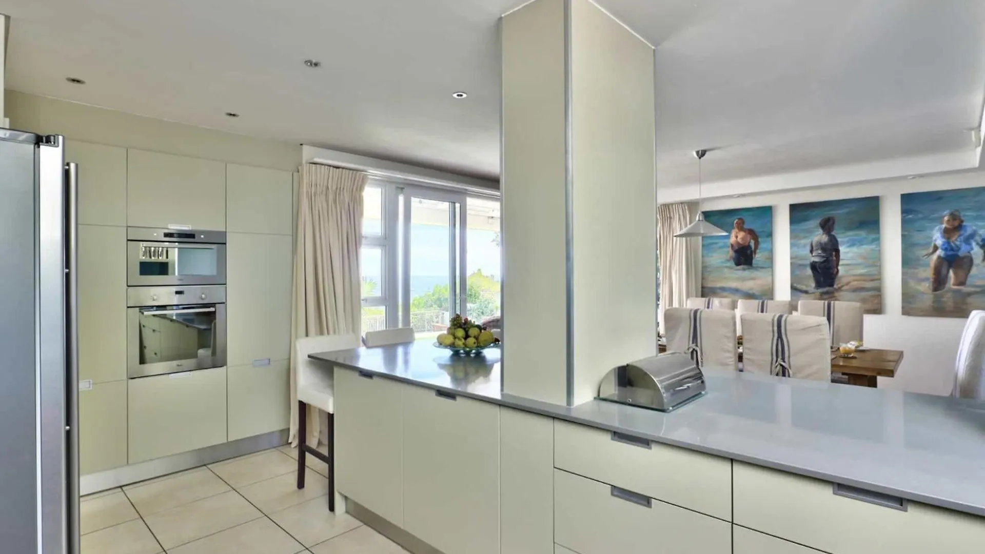 Camps Bay Home W Pool Garden Sea View Tree Villa Cape Town 0*,  South Africa