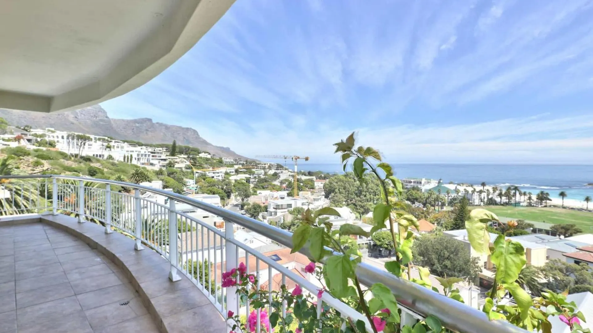 Camps Bay Home W Pool Garden Sea View Tree Villa Cape Town